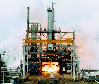 Огневые испытания двигателя НК-33 на стенде фирмы Aerojet